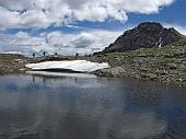 40 Bel laghetto sul Monte Aviasco (2409 m.) !
